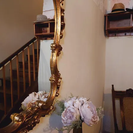 Chateau Des Senechaux, * Bourdeilles