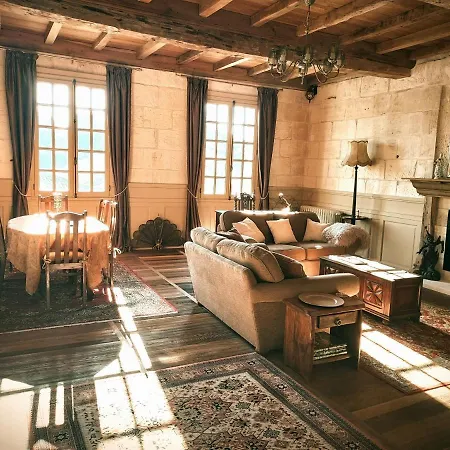 Chateau Des Senechaux, Apartman Bourdeilles