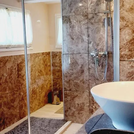 Apartament Chateau Des Senechaux, *