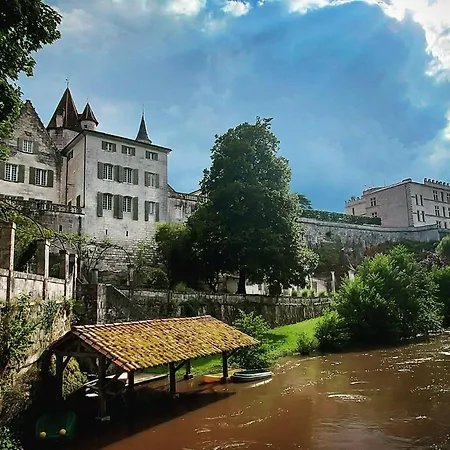 Chateau Des Senechaux, Apartman