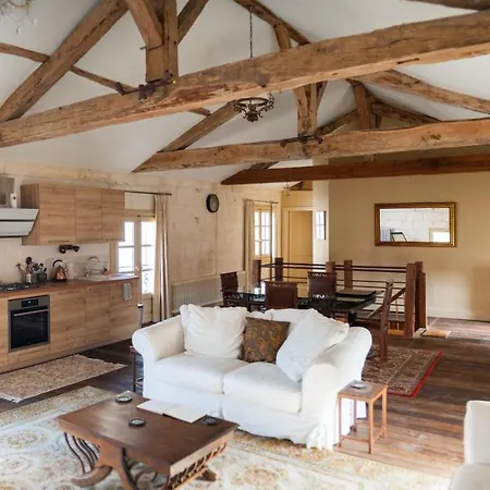 Chateau Des Senechaux, Bourdeilles