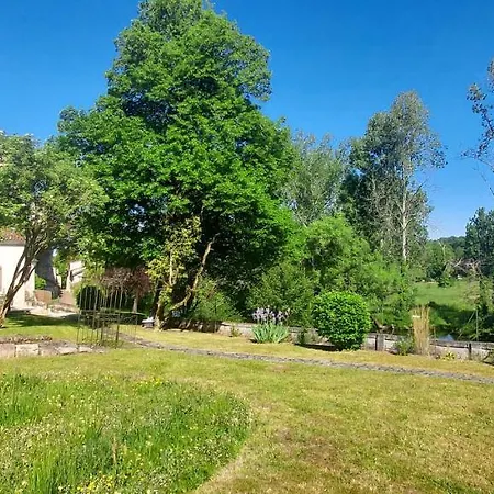 Chateau Des Senechaux, Διαμέρισμα *