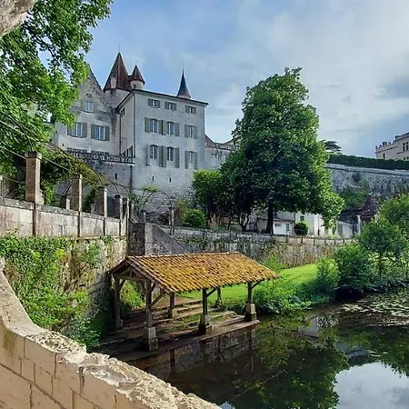Διαμέρισμα Chateau Des Senechaux, *