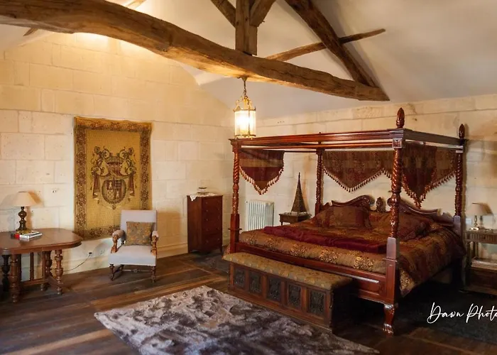 Chateau Des Senechaux, Bourdeilles