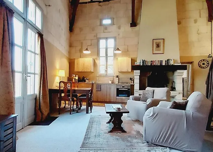 Chateau Des Senechaux, * Bourdeilles