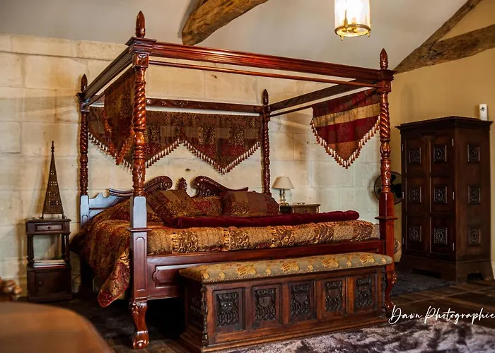 Chateau Des Senechaux, Bourdeilles