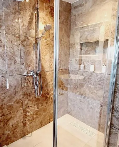 דירה Chateau Des Senechaux,