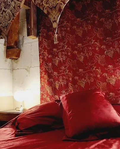 Chateau Des Senechaux, Bourdeilles