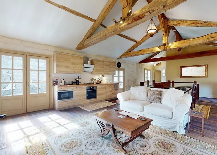 דירה Chateau Des Senechaux, Bourdeilles