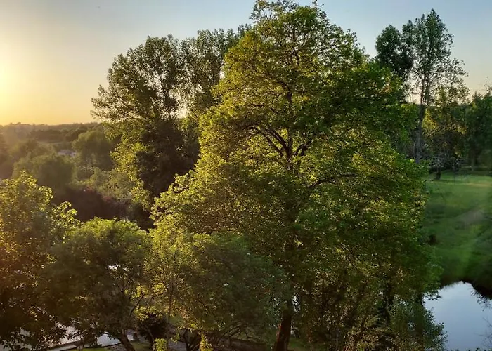 Chateau Des Senechaux, Bourdeilles