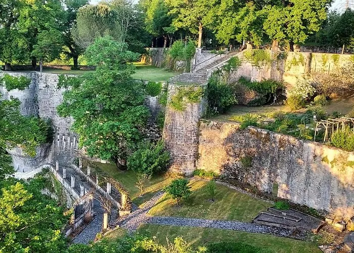 Chateau Des Senechaux, Bourdeilles